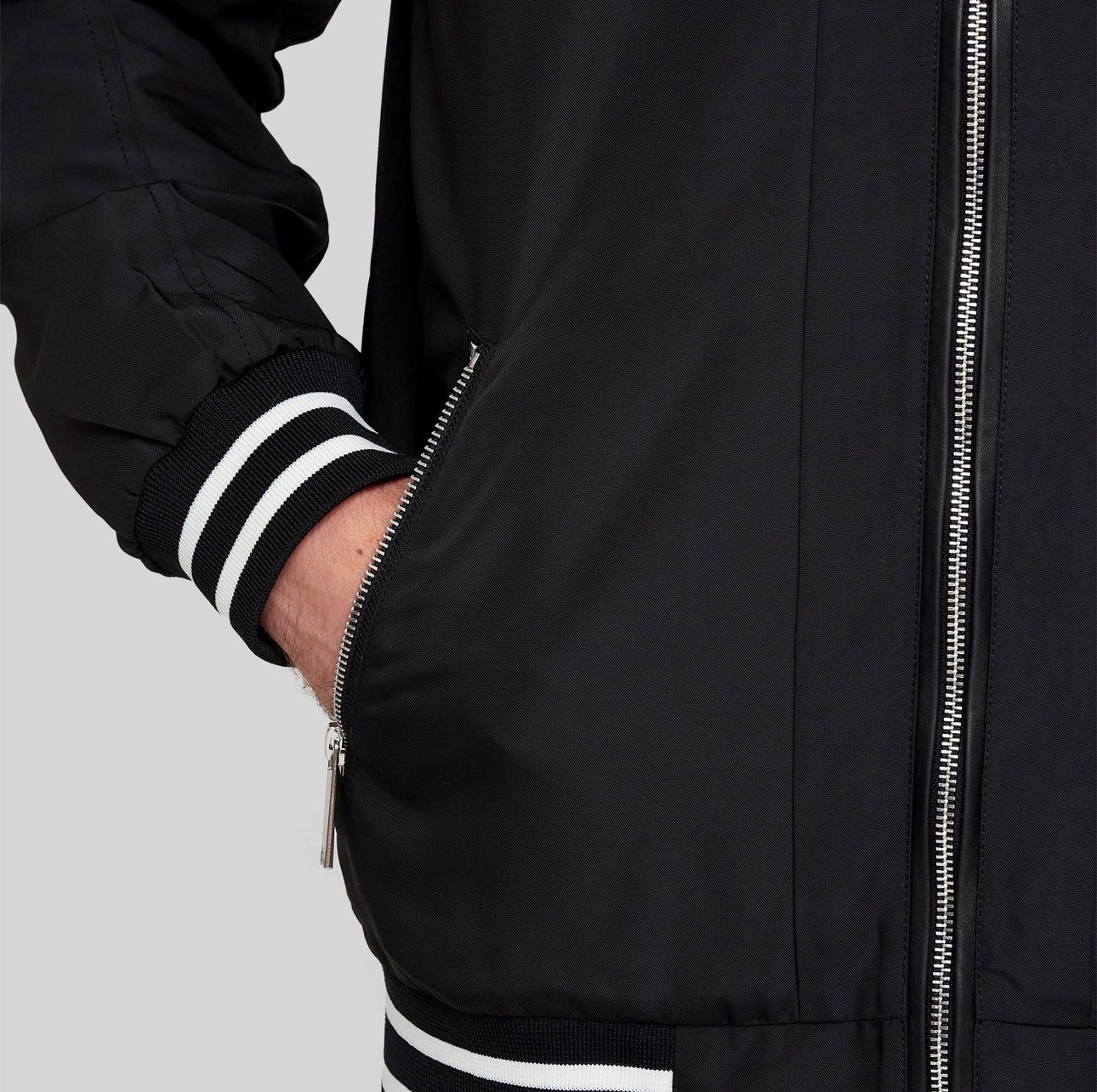 TAW JACKET BLACK