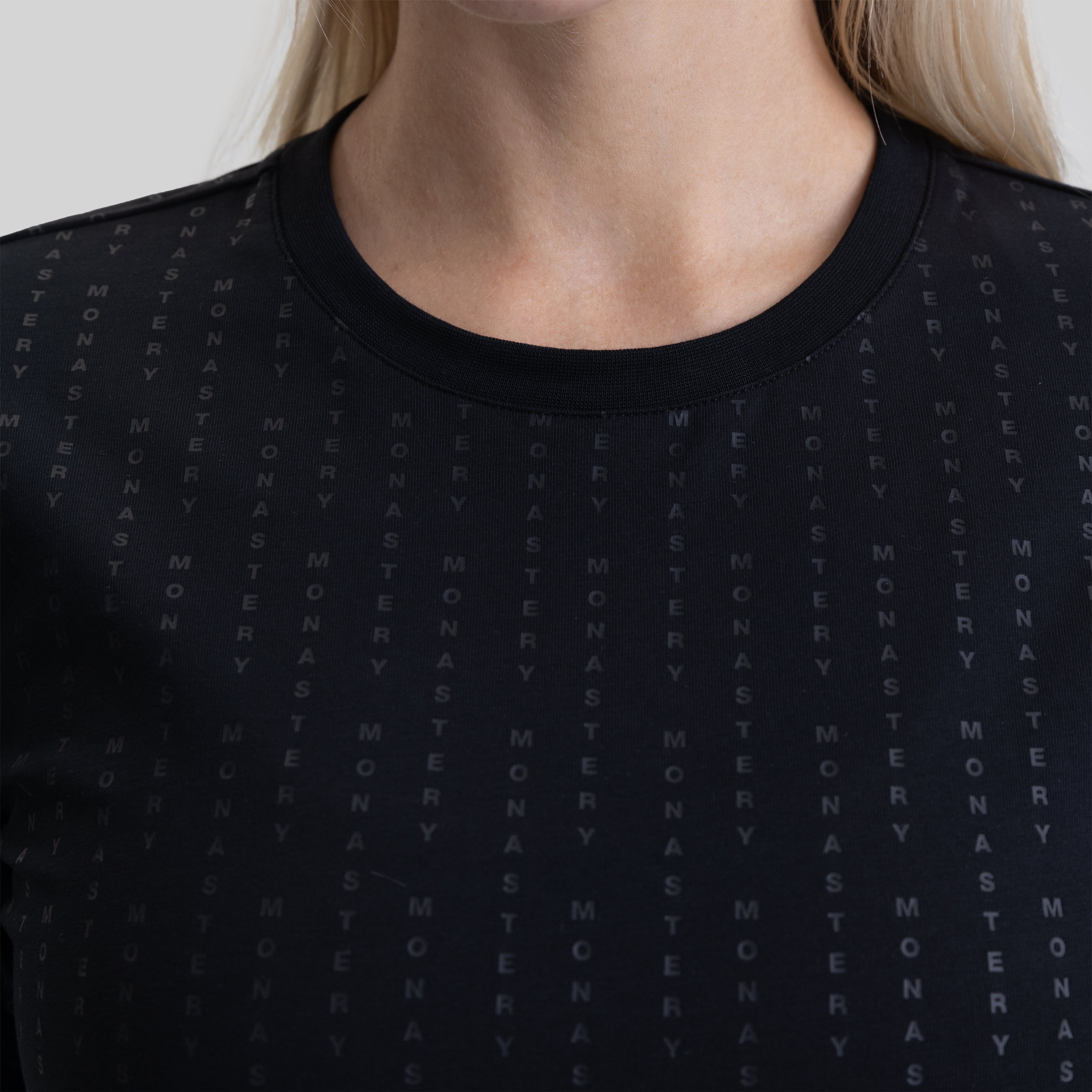 CHROMA T-SHIRT BLACK W