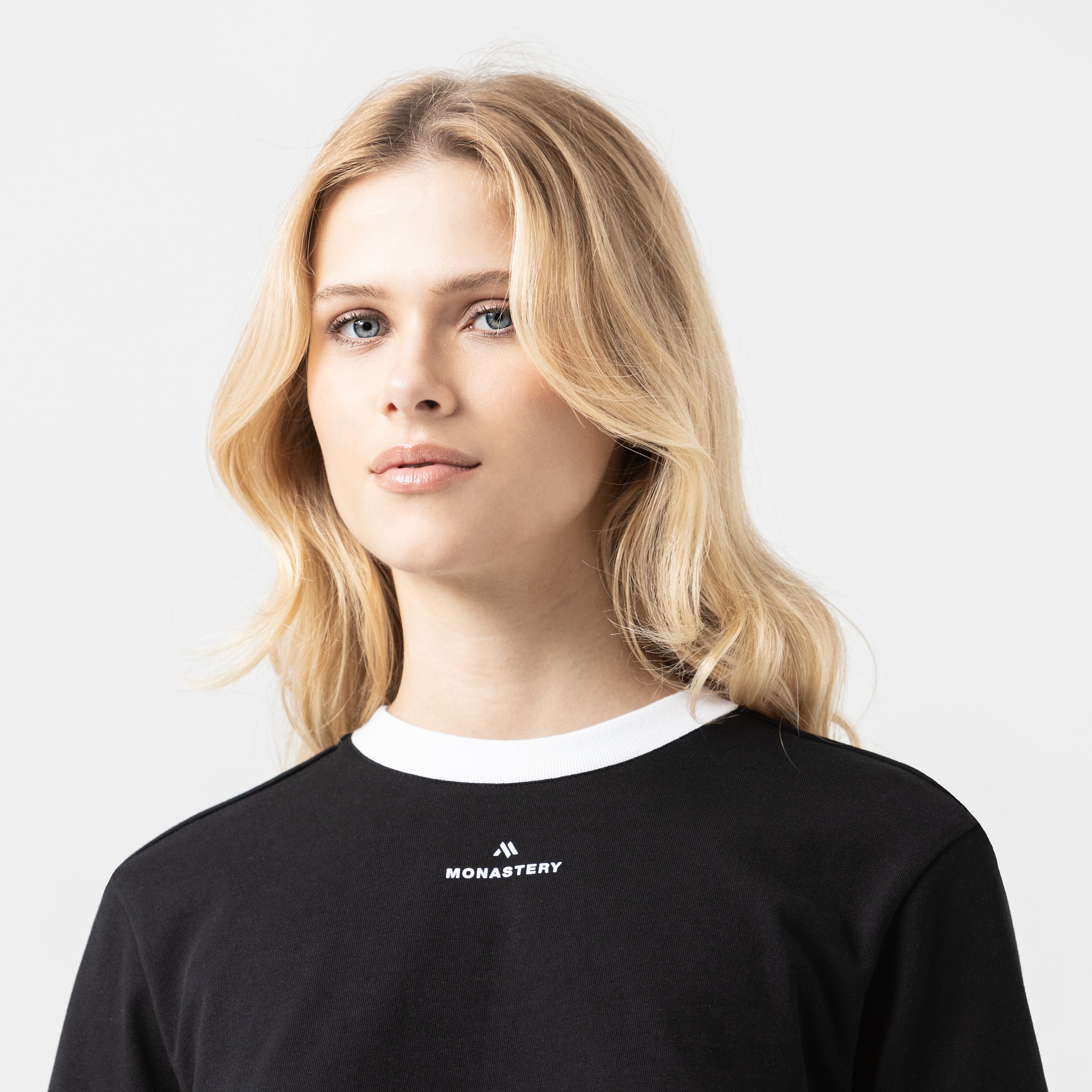 SENN CROP TOP BLACK