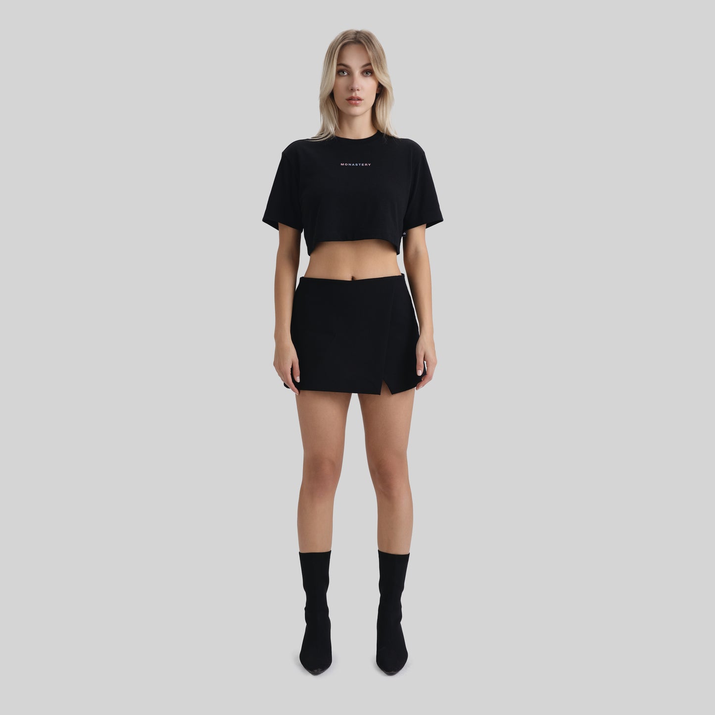 SIERRA CROP TOP BLACK W